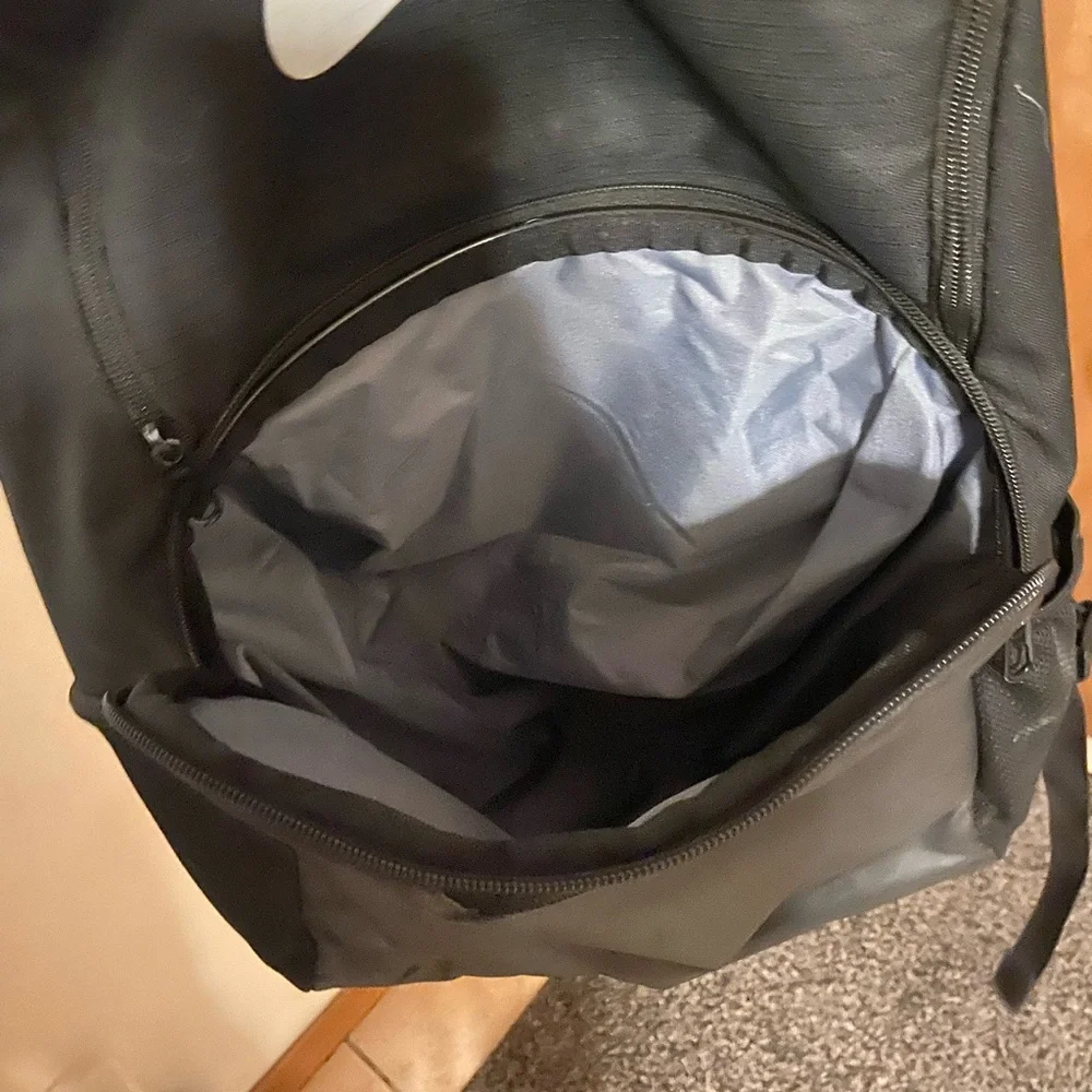 Nike Black Backpack with Signature Swoosh - Picture 7 of 9